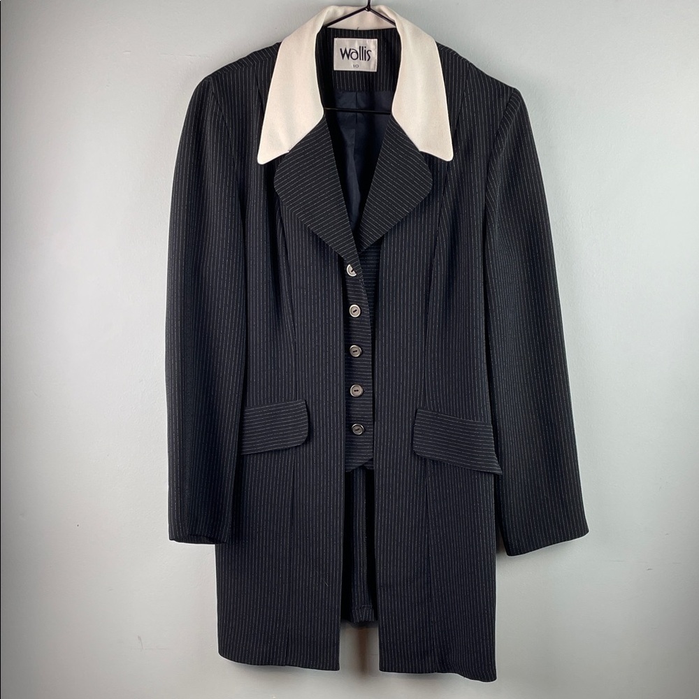 Vintage Wallis Navy Pinstripe Blazer Size 10